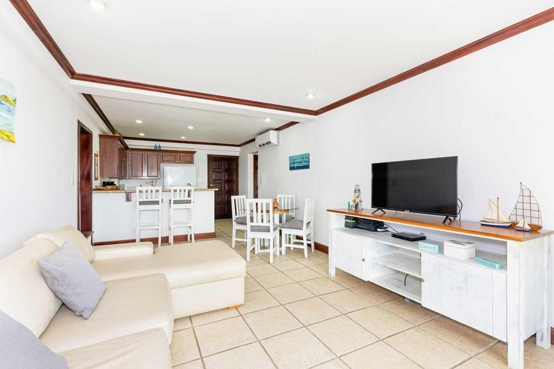 Villa Newly Remodeled Unit In Flamingo With Sweeping Ocean Views From Big Terrace à Playa Flamingo Extérieur photo