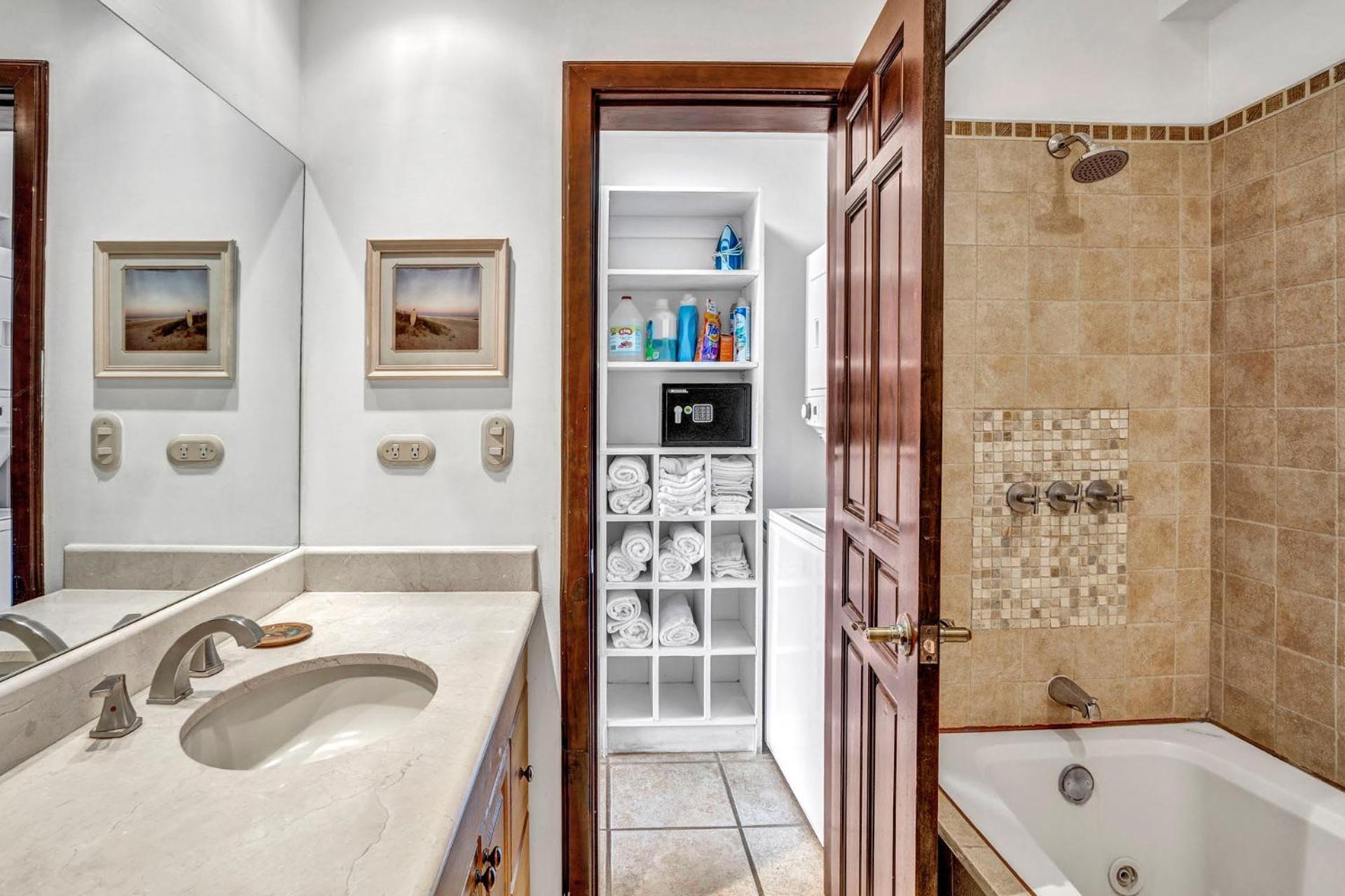 Villa Newly Remodeled Unit In Flamingo With Sweeping Ocean Views From Big Terrace à Playa Flamingo Extérieur photo