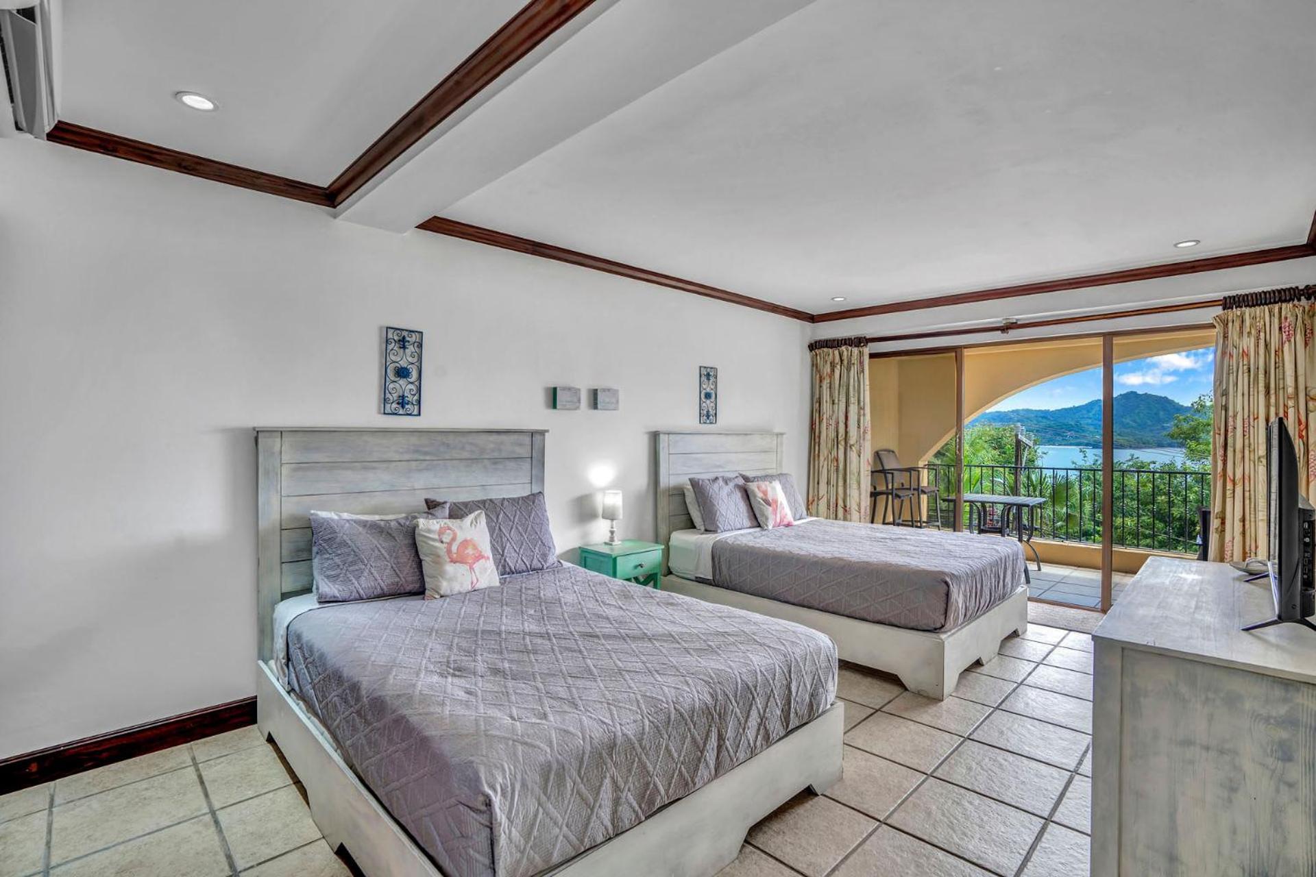 Villa Newly Remodeled Unit In Flamingo With Sweeping Ocean Views From Big Terrace à Playa Flamingo Extérieur photo